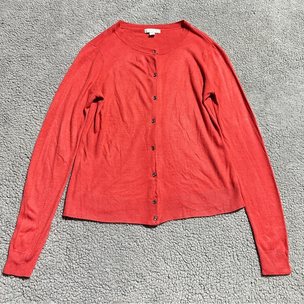 👉 New York & Company Button-Front Cardigan Sweater – Size M